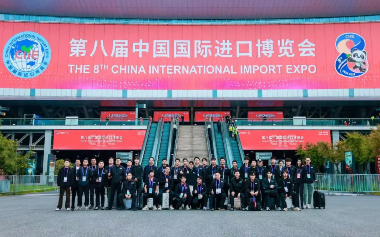 Panda Expo China professional photography and booth construction at a major trade show.